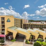 Days Inn at the Beach