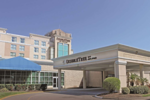 DoubleTree Hilton by Norfolk Airport