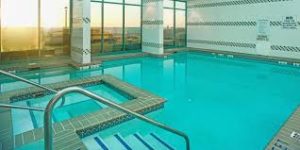 holday inn and suites 2