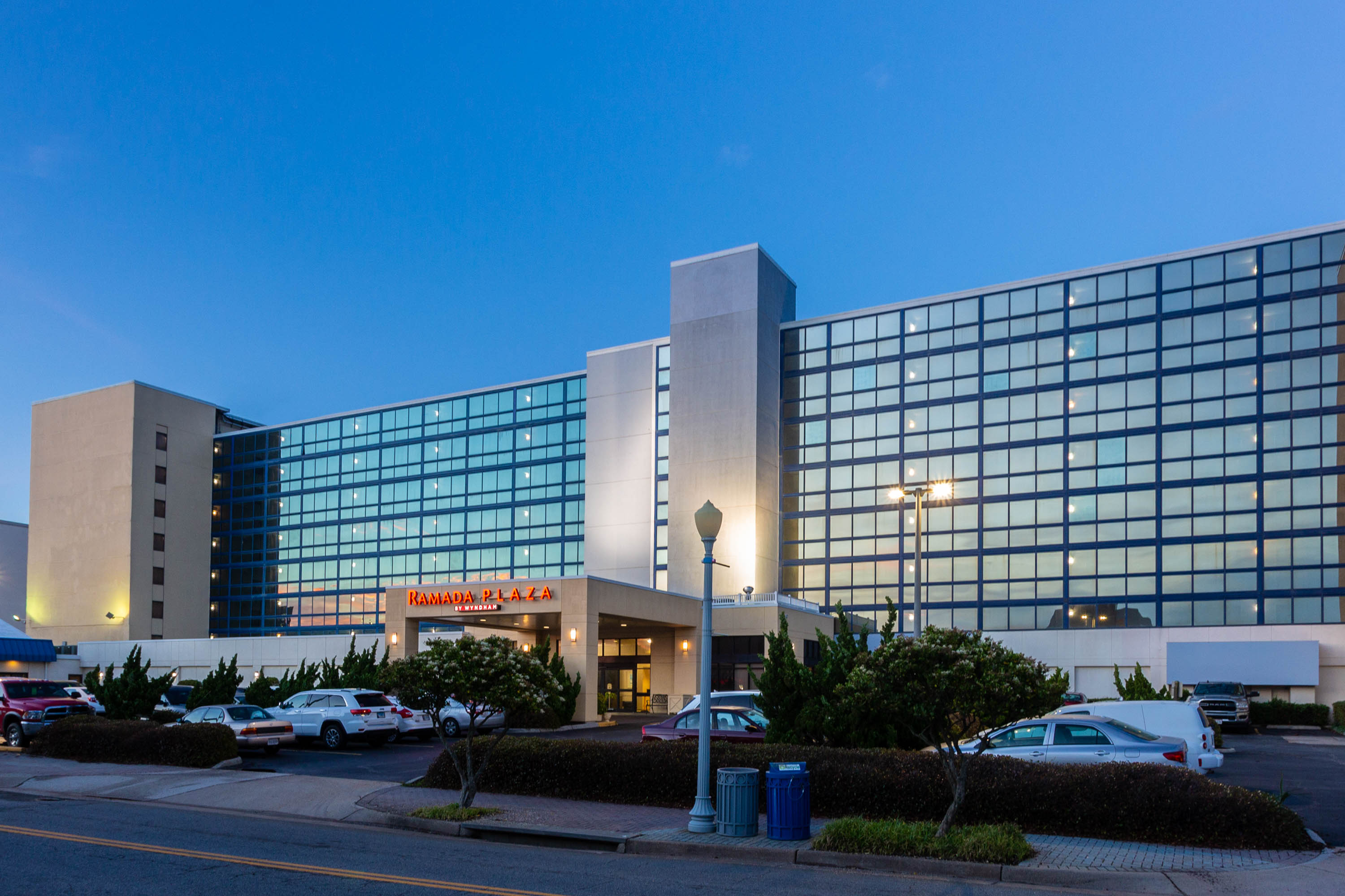 Ramada Plaza Va Beach Oceanfront & Ramada Non-Oceanfront